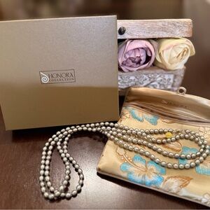 Honora Collection Grey Pearl Necklace with Floral Pouch